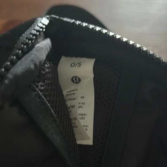lululemon athletica Black Belt Bag - Picture 5 of 8